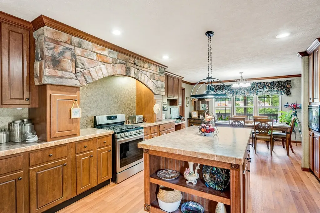 6826 Smithville Highway Silver Point TN 38582