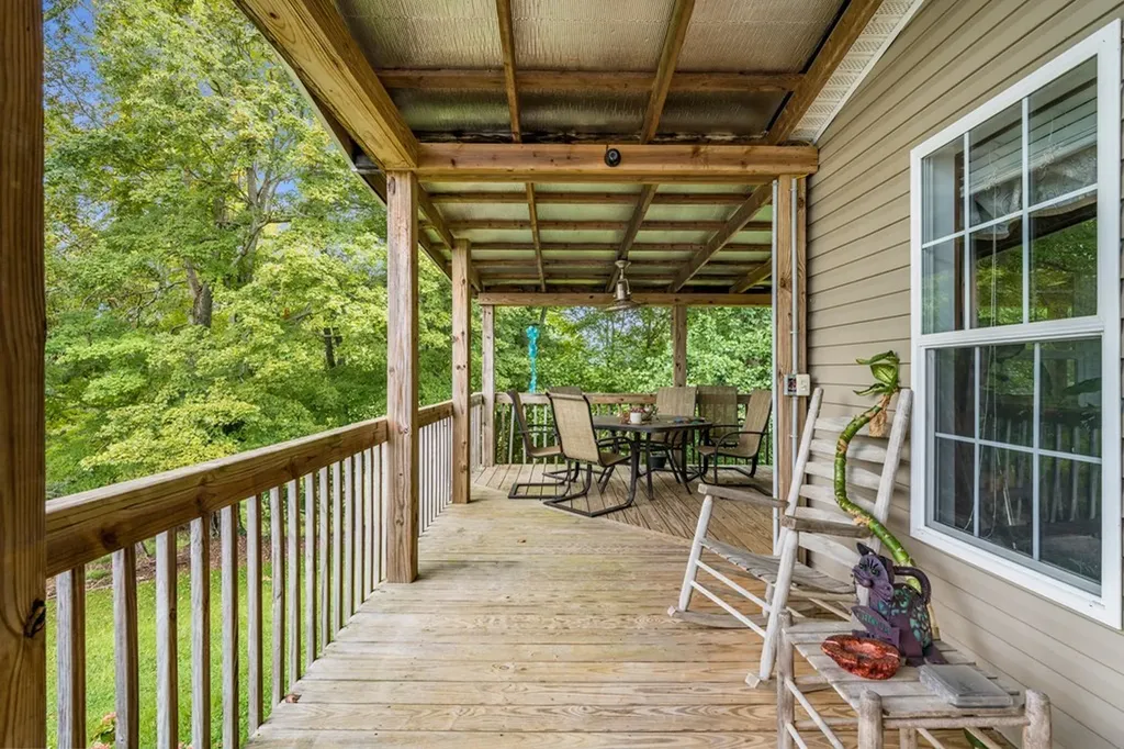 6826 Smithville Highway Silver Point TN 38582