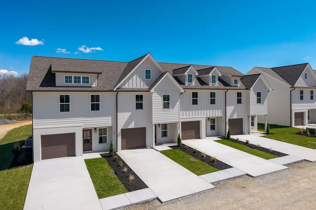 342 Legends Circle Baxter TN 38544