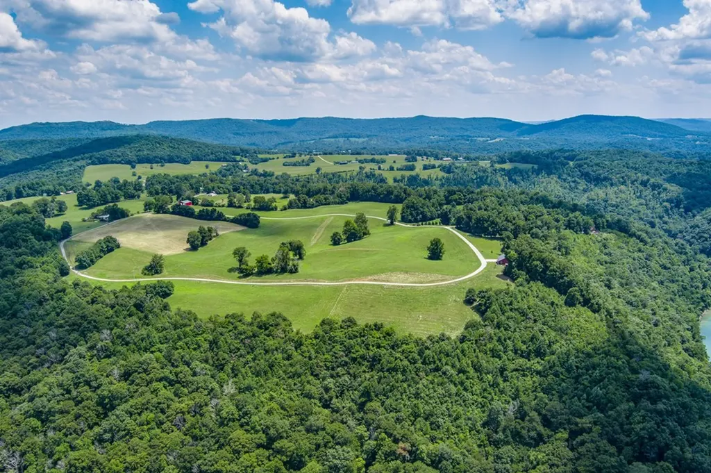 Lot 20 Amonett Circle Byrdstown TN 38549