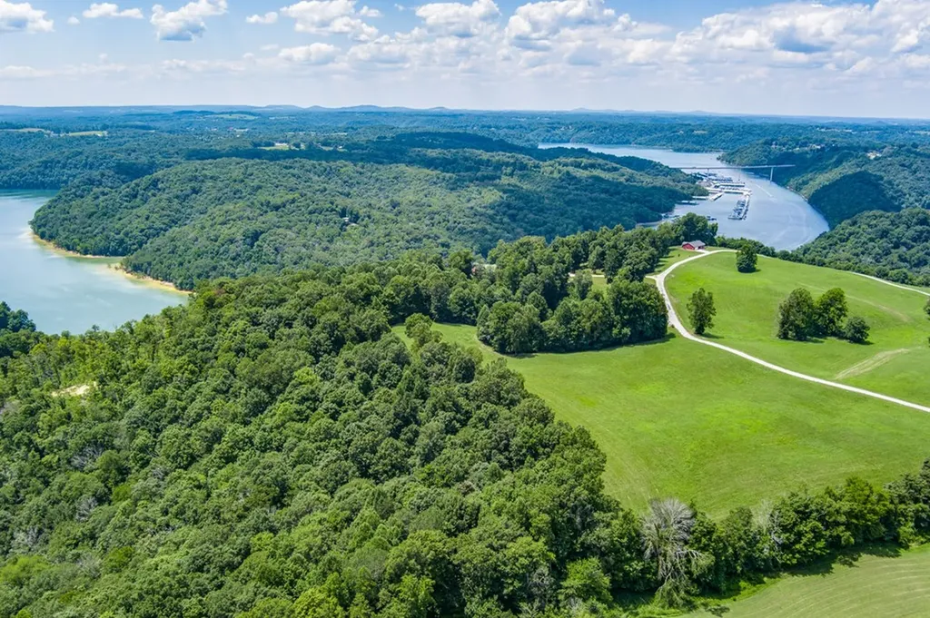 Lot 19 Amonett Circle Byrdstown TN 38549