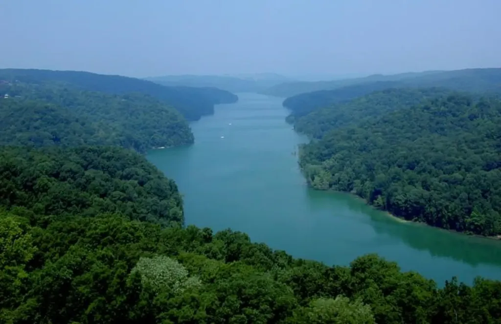 Lot 19 Amonett Circle Byrdstown TN 38549