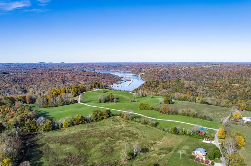 Lot 19 Amonett Circle Byrdstown TN 38549