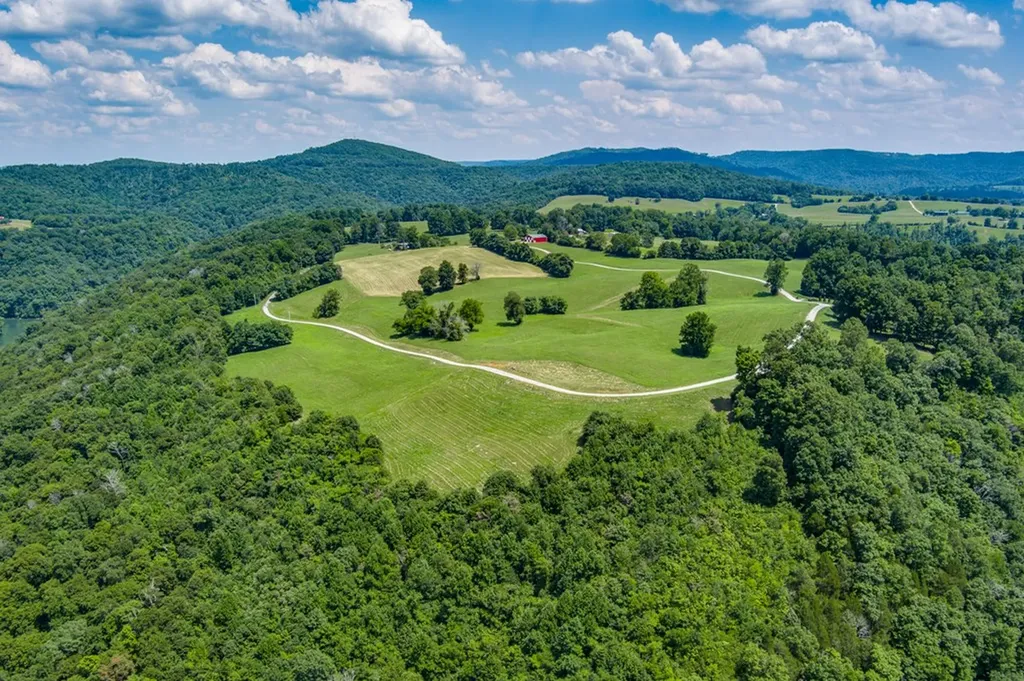 Lot 18 Amonett Circle Byrdstown TN 37067