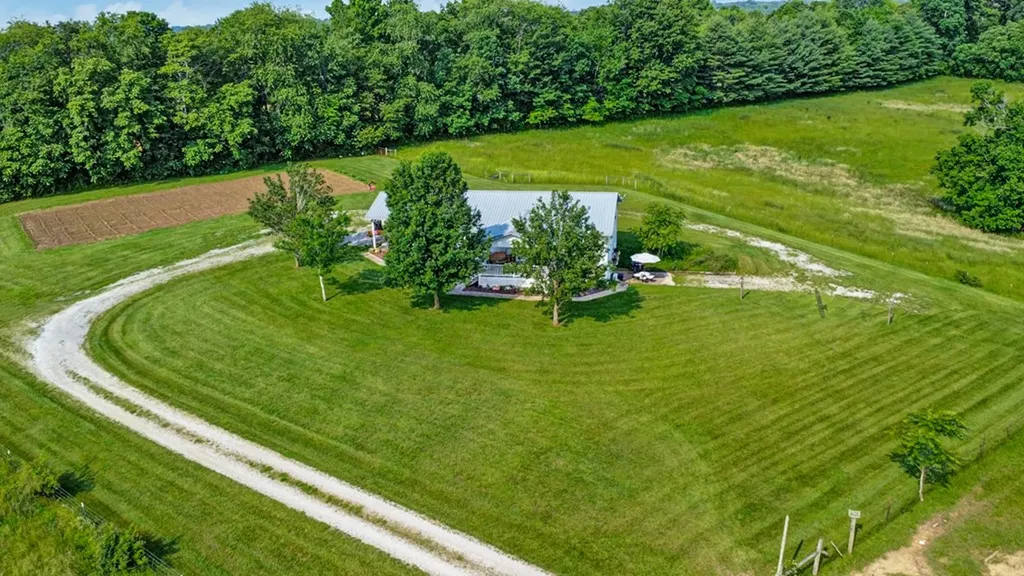 4250 Standing Rock Road Jamestown TN 38556