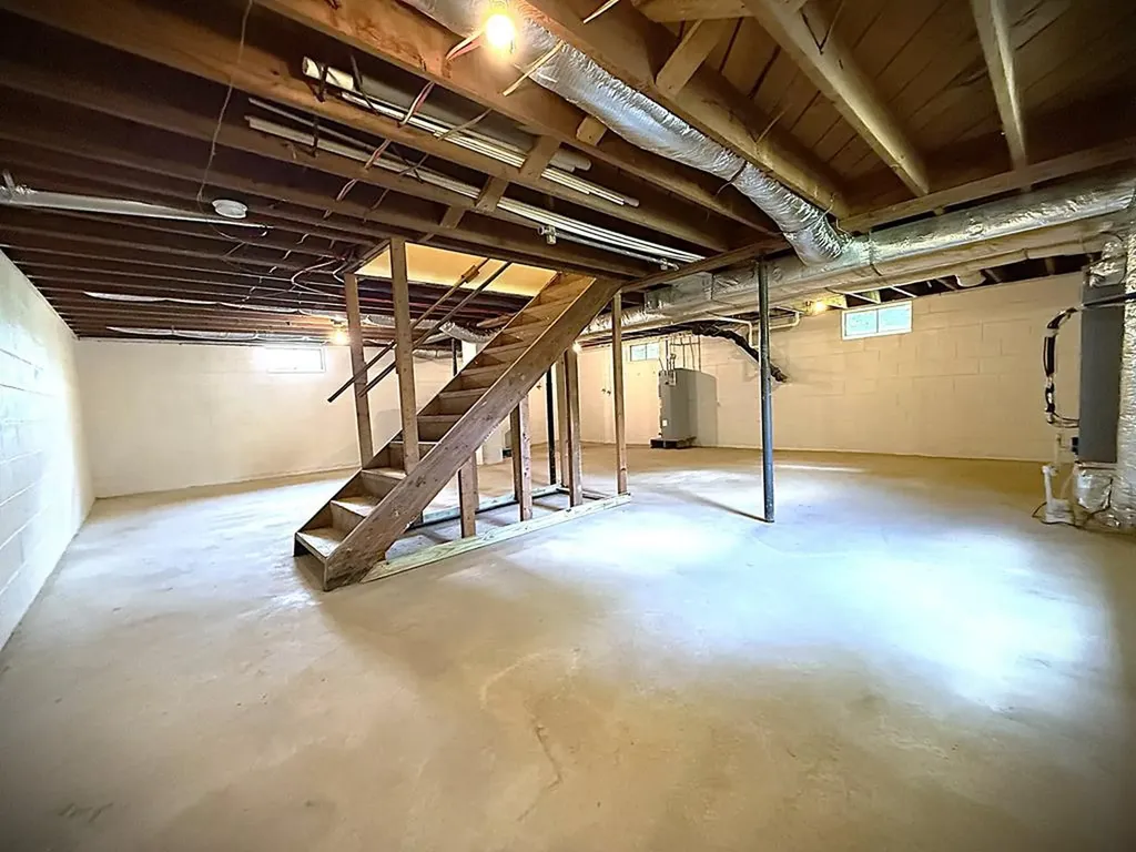 402 Standing Stone Highway Hilham TN 38568