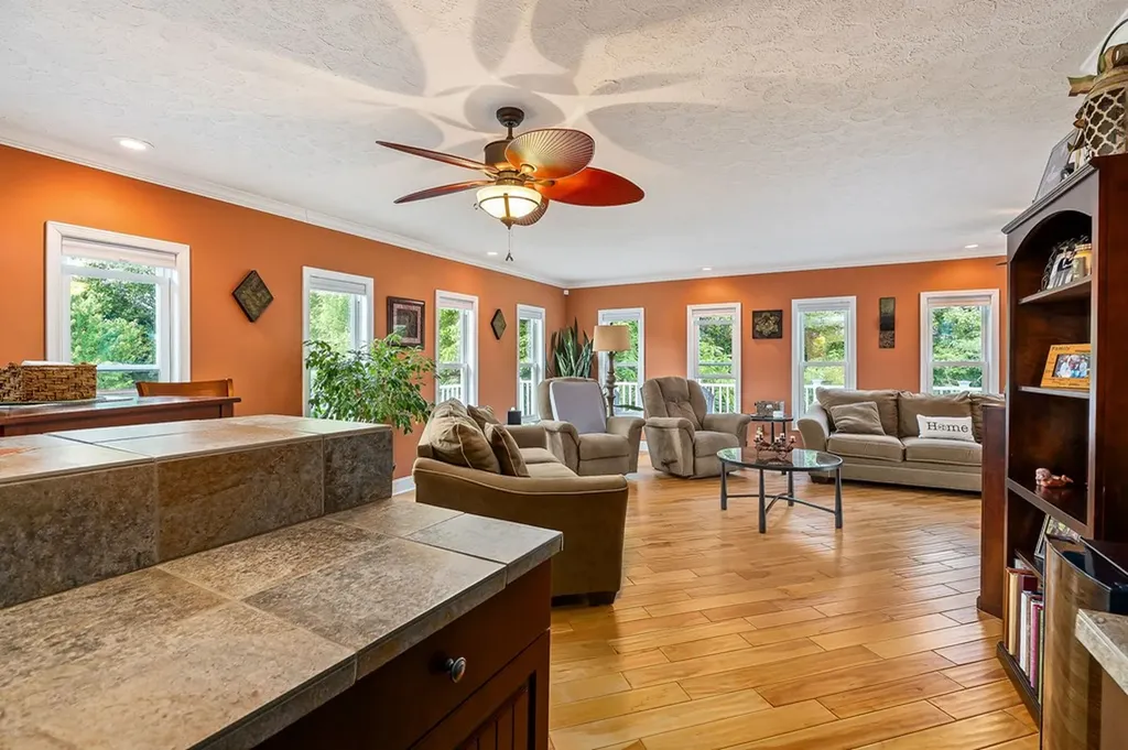 2376 Hurricane Ridge Road Smithville TN 37166