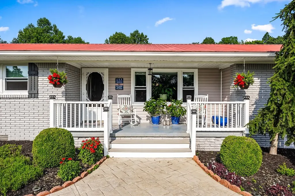 2376 Hurricane Ridge Road Smithville TN 37166