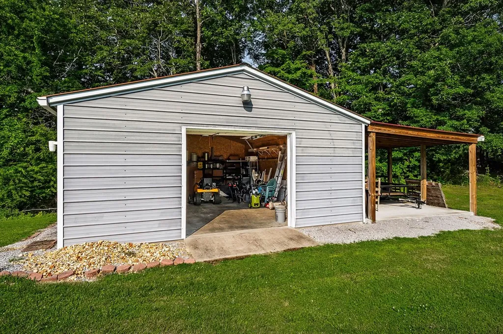 2376 Hurricane Ridge Road Smithville TN 37166