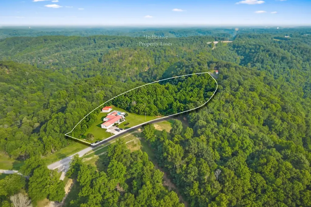 2376 Hurricane Ridge Road Smithville TN 37166