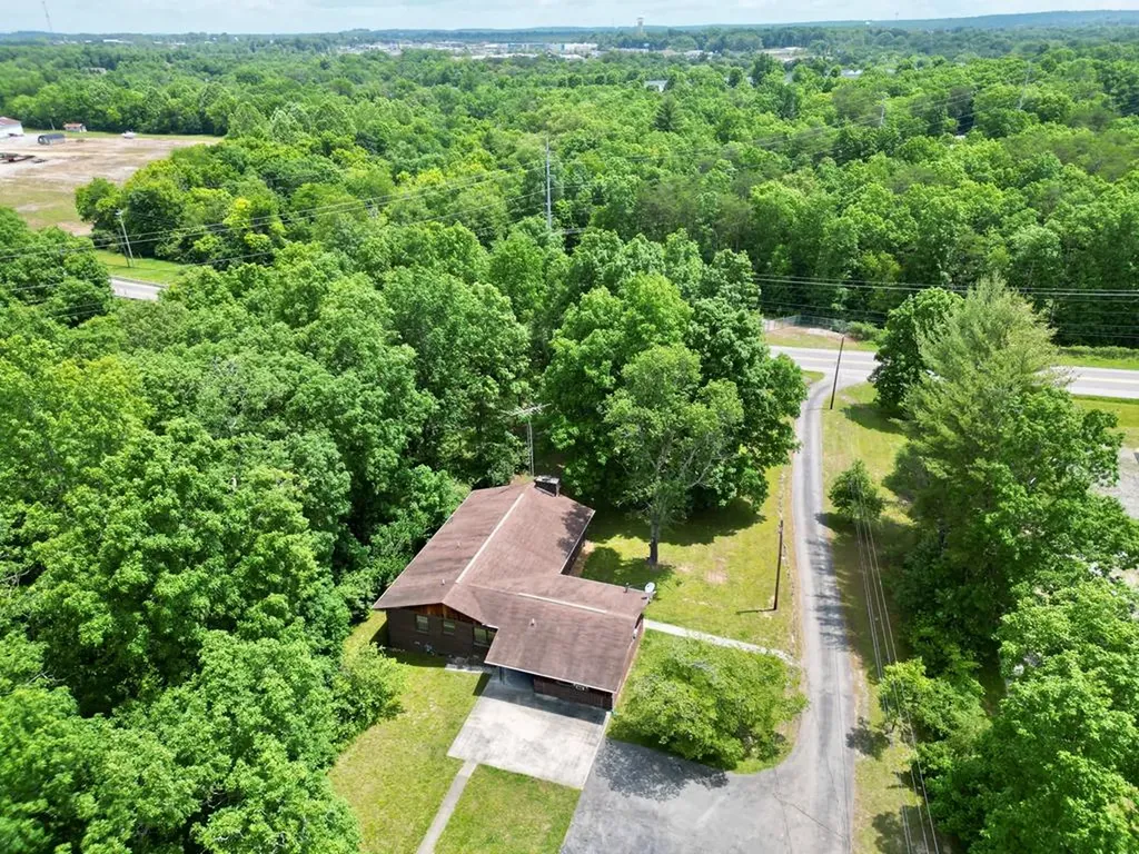 56 Robbins Nest Drive Crossville TN 38571