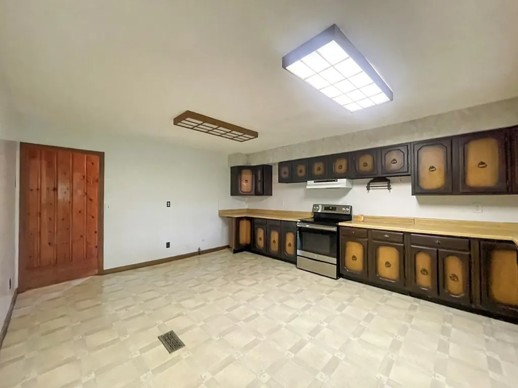 56 Robbins Nest Drive Crossville TN 38571