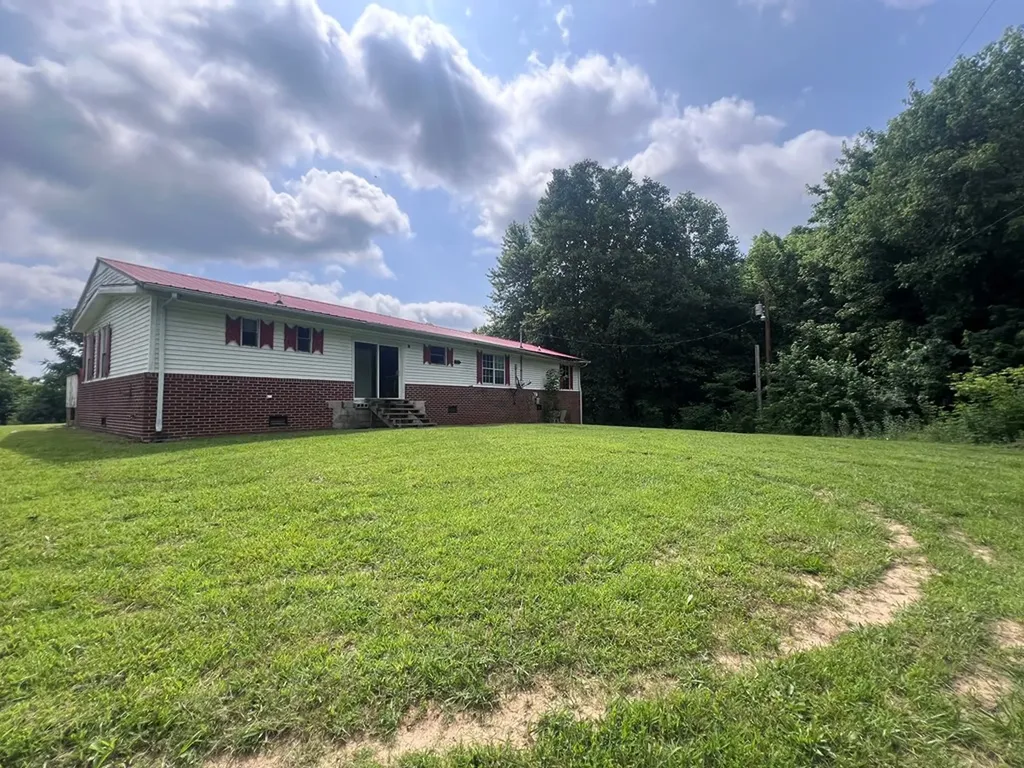 1311 Old Union Road Hilham TN 38568