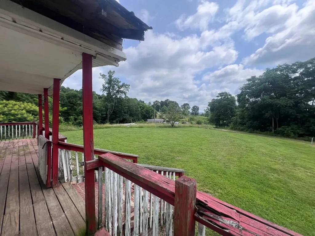 1311 Old Union Road Hilham TN 38568