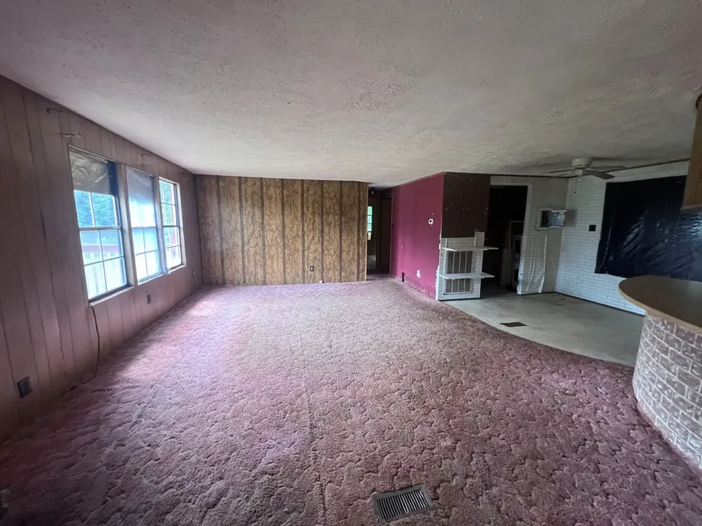 1311 Old Union Road Hilham TN 38568