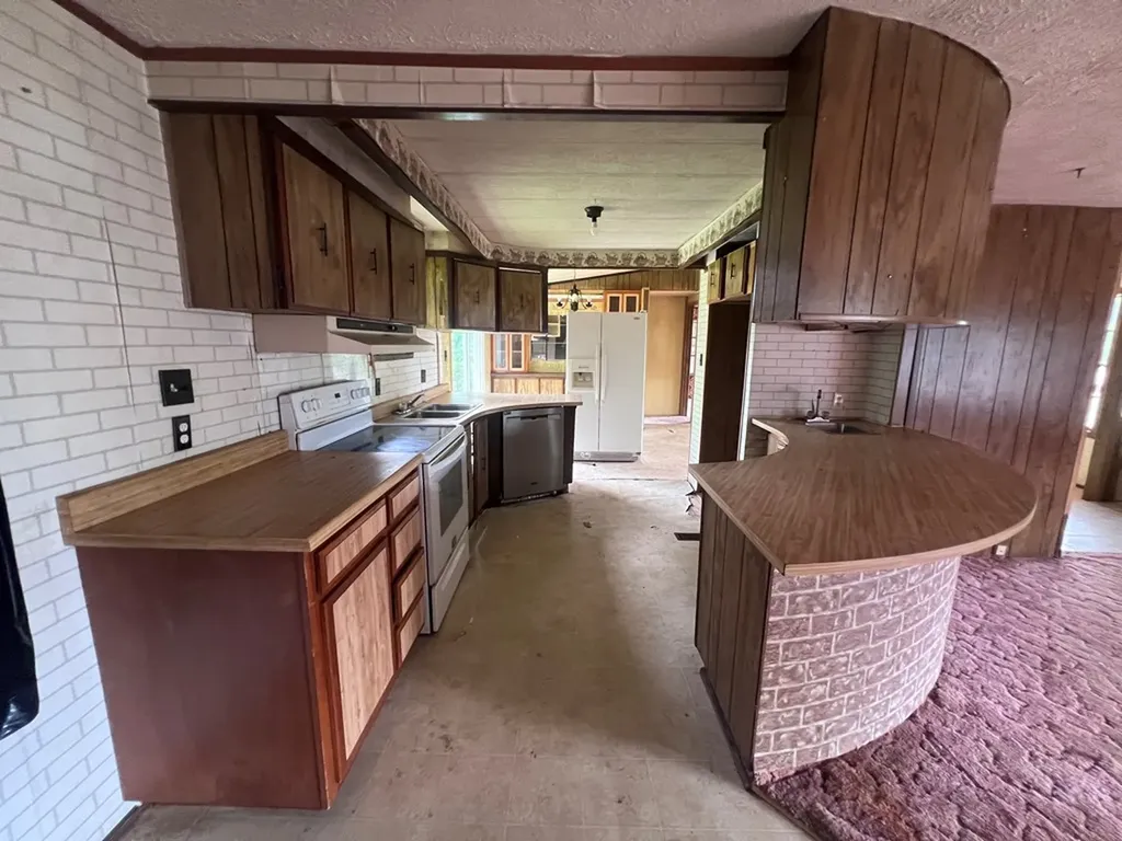 1311 Old Union Road Hilham TN 38568