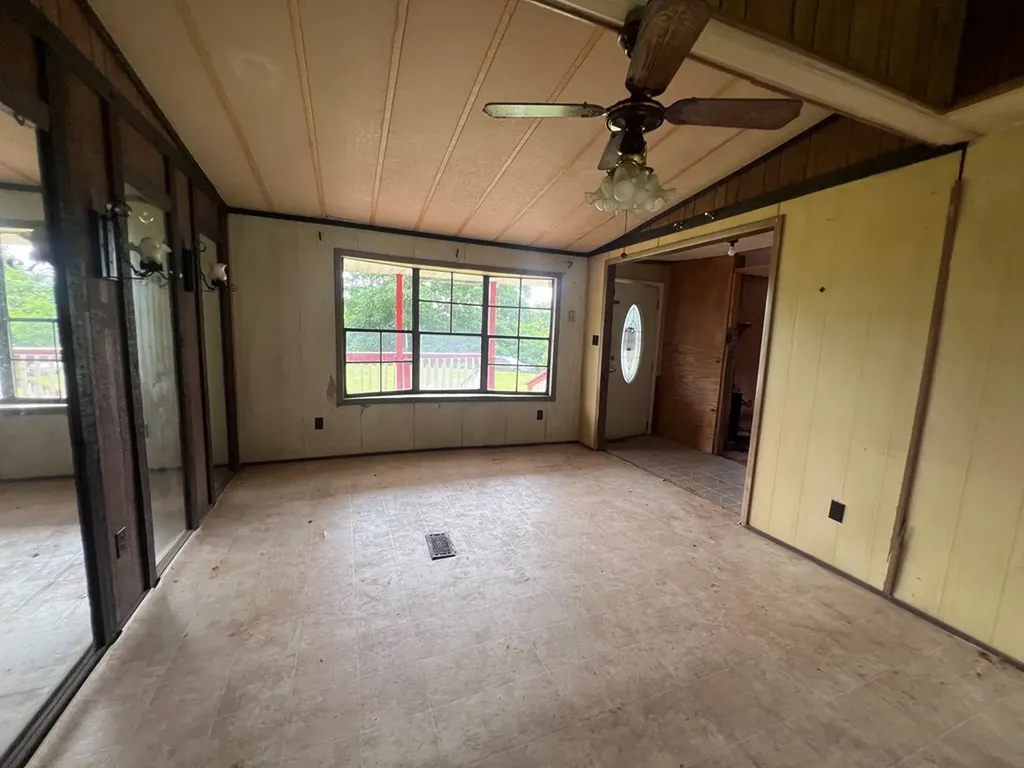 1311 Old Union Road Hilham TN 38568