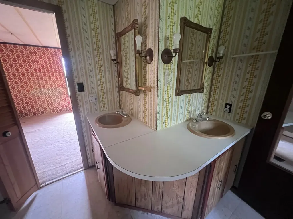 1311 Old Union Road Hilham TN 38568