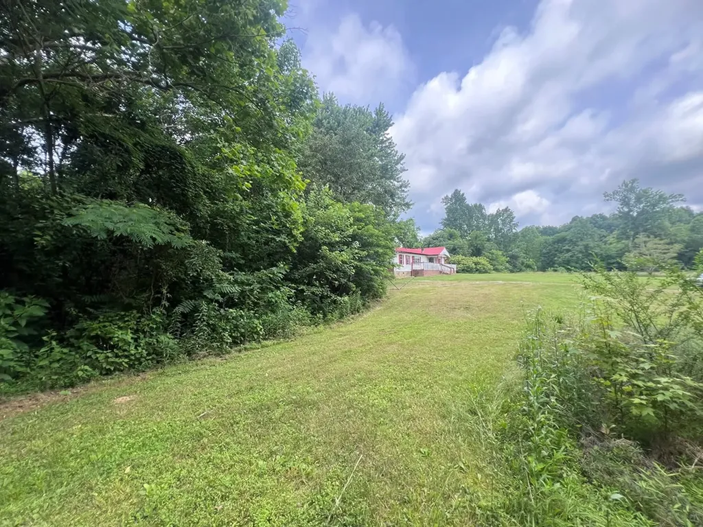 1311 Old Union Road Hilham TN 38568