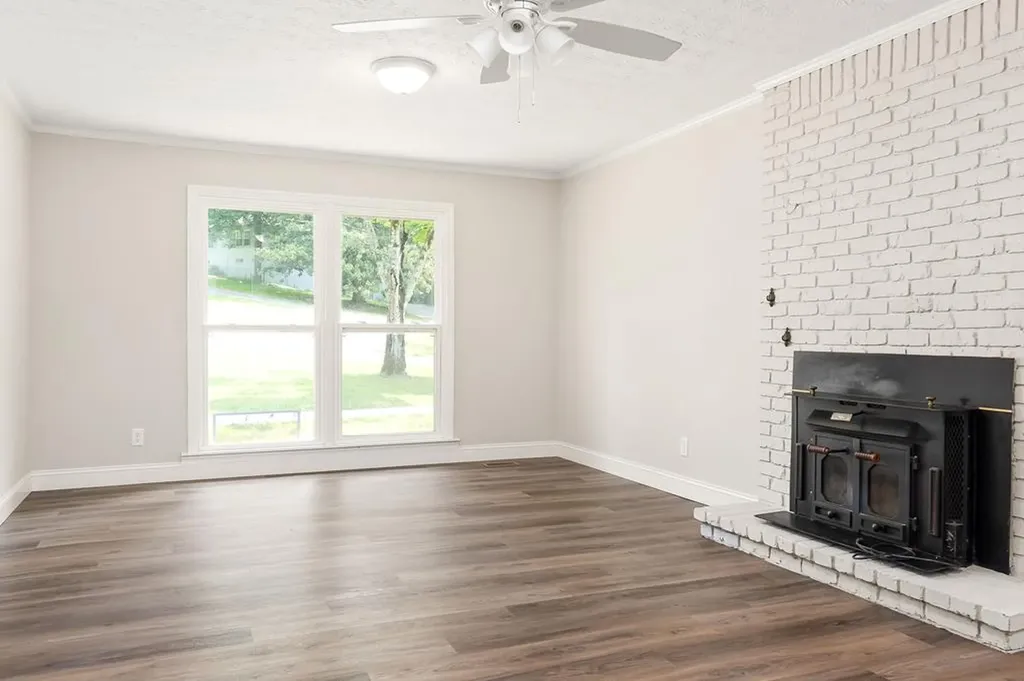 1409 Robert Lane Cookeville TN 38506