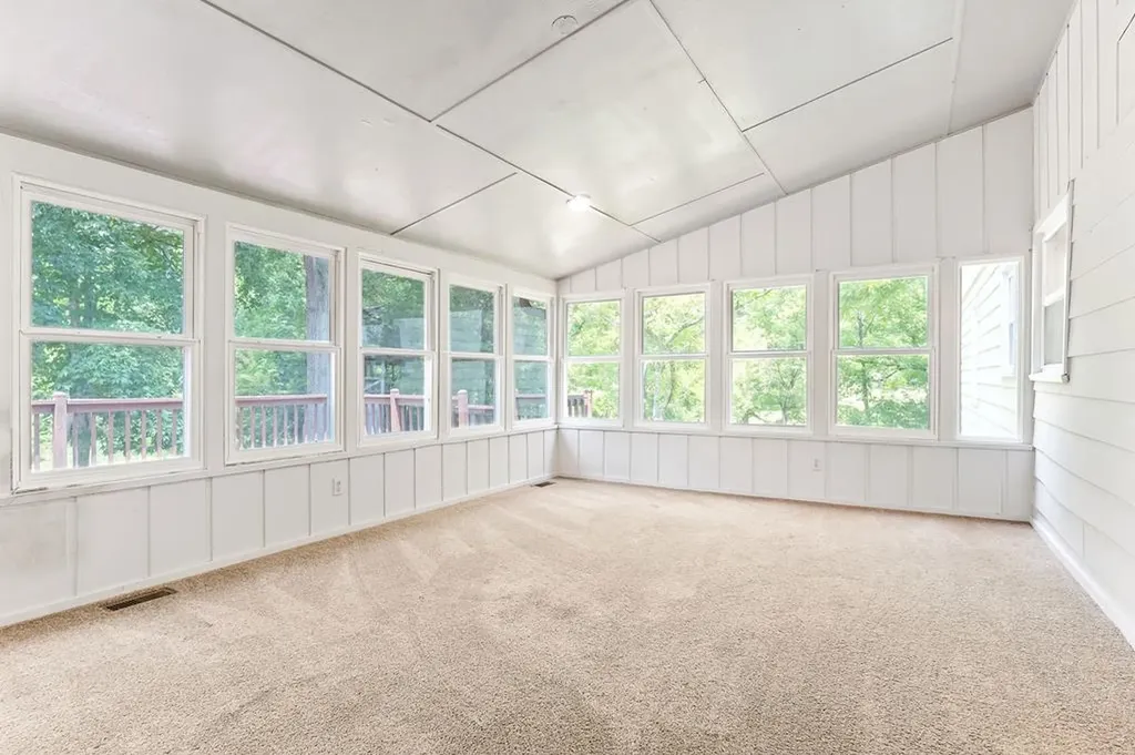 1409 Robert Lane Cookeville TN 38506