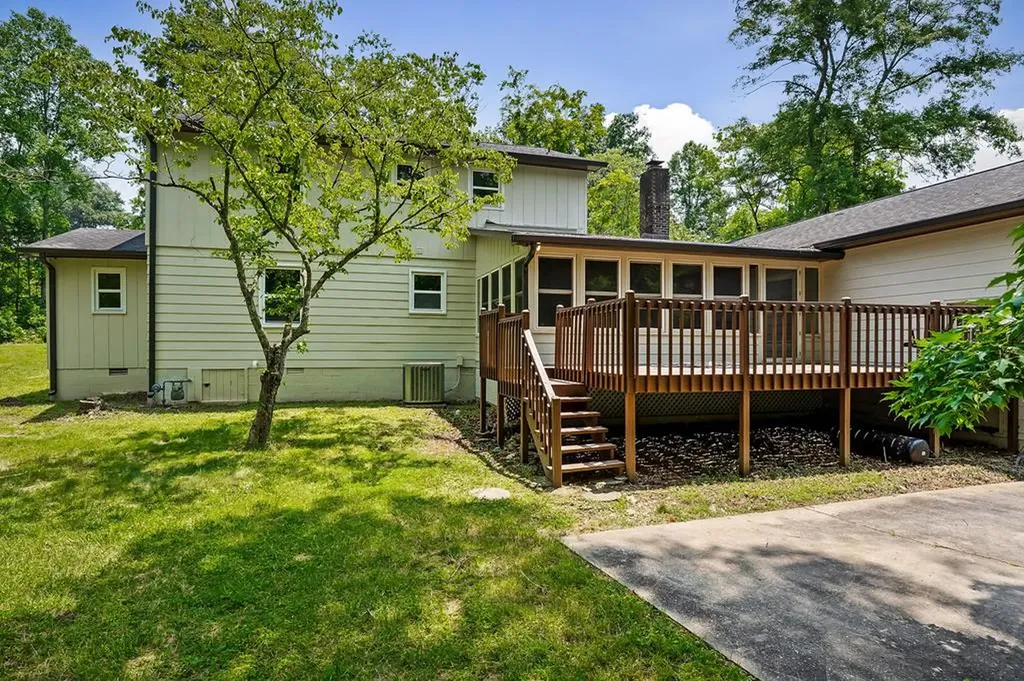 1409 Robert Lane Cookeville TN 38506