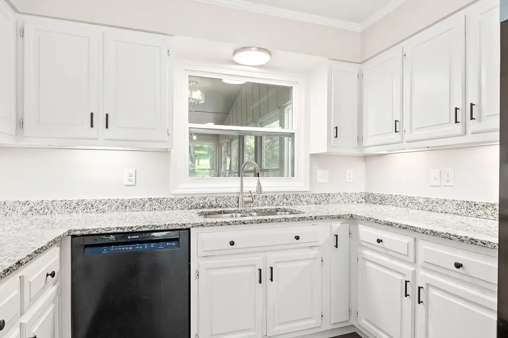 1409 Robert Lane Cookeville TN 38506