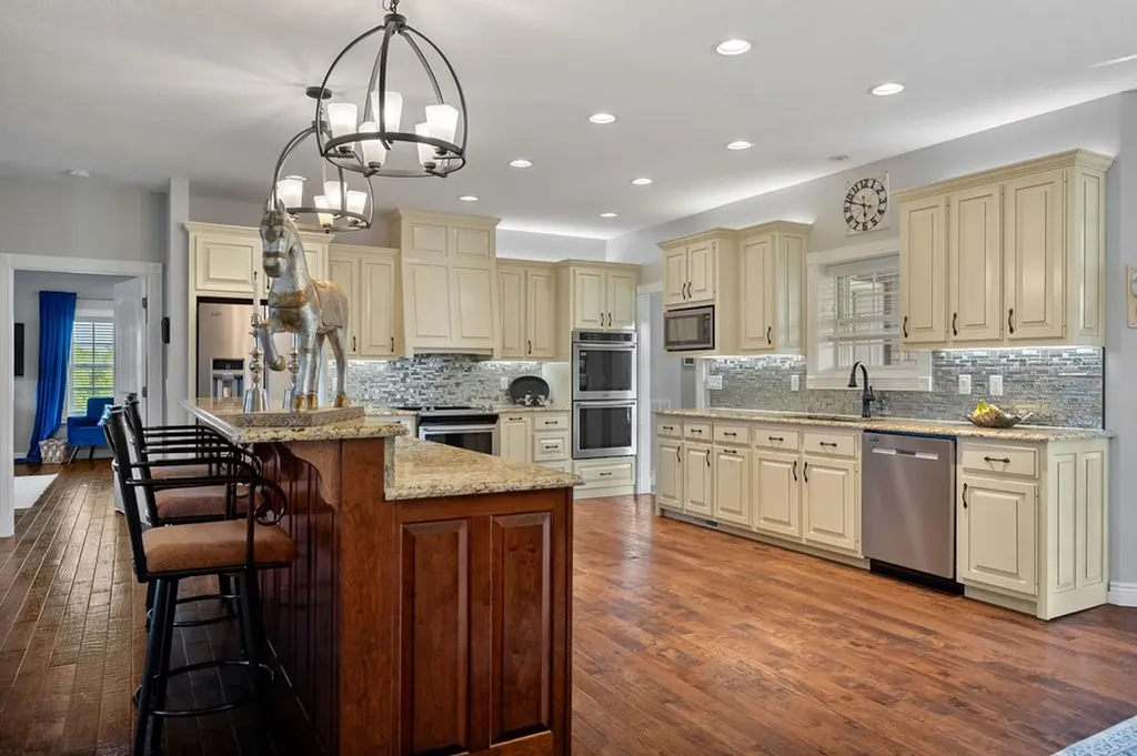 3292 Moss Arcott Celina TN 38551