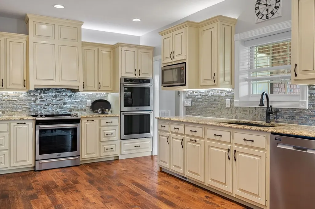 3292 Moss Arcott Celina TN 38551