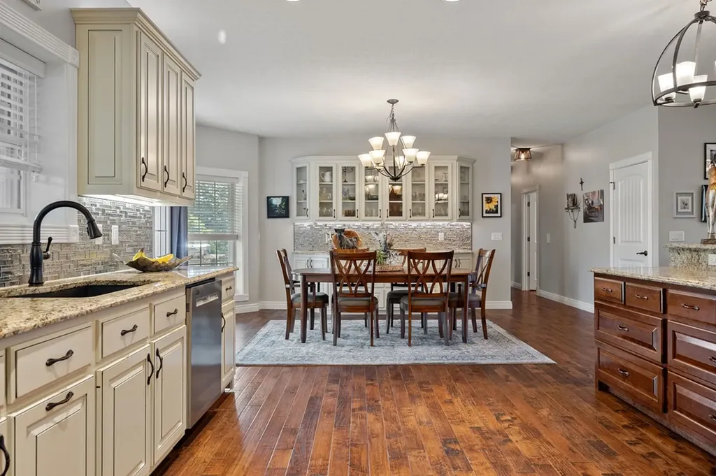 3292 Moss Arcott Celina TN 38551