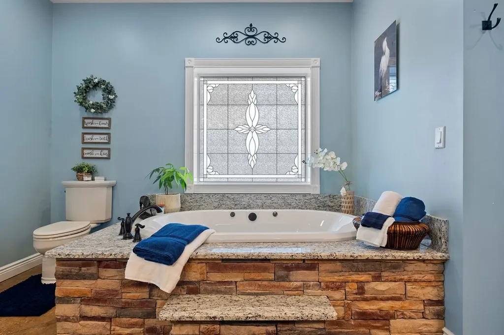 3292 Moss Arcott Celina TN 38551