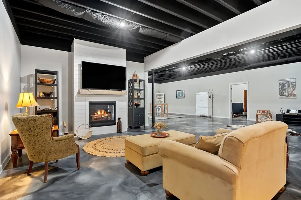 3292 Moss Arcott Celina TN 38551