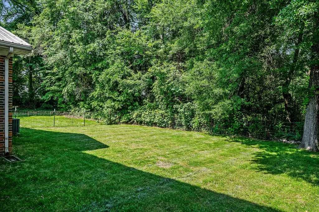 114 Thompson Lane Cookeville TN 38506