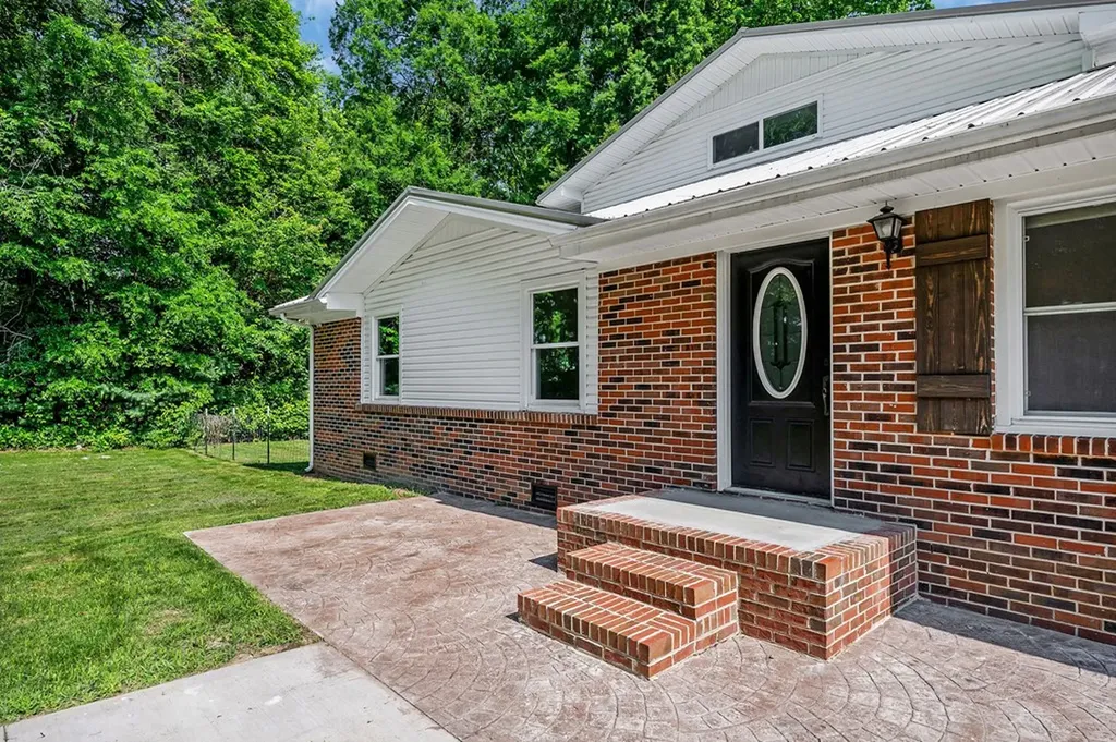 114 Thompson Lane Cookeville TN 38506