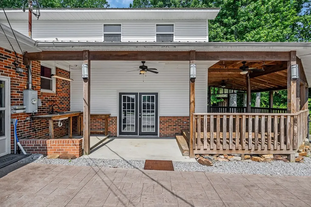 114 Thompson Lane Cookeville TN 38506