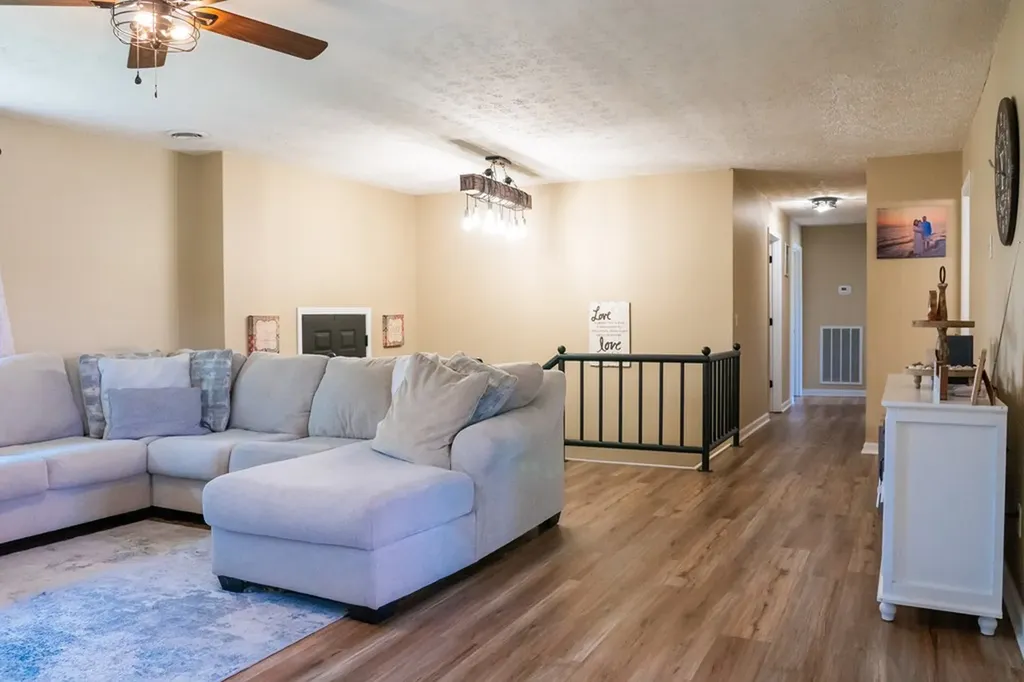 16945 Dodson Branch Highway Cookeville TN 38501