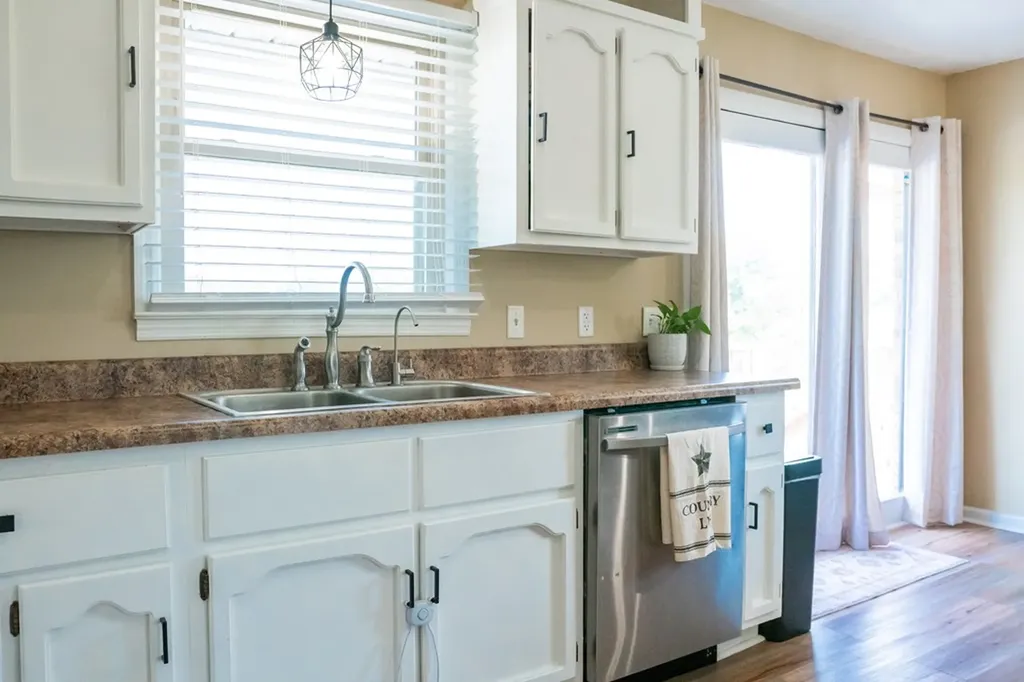 16945 Dodson Branch Highway Cookeville TN 38501