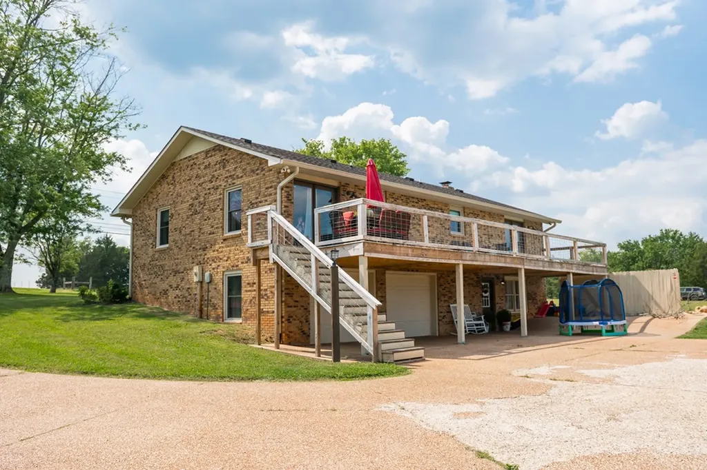 16945 Dodson Branch Highway Cookeville TN 38501