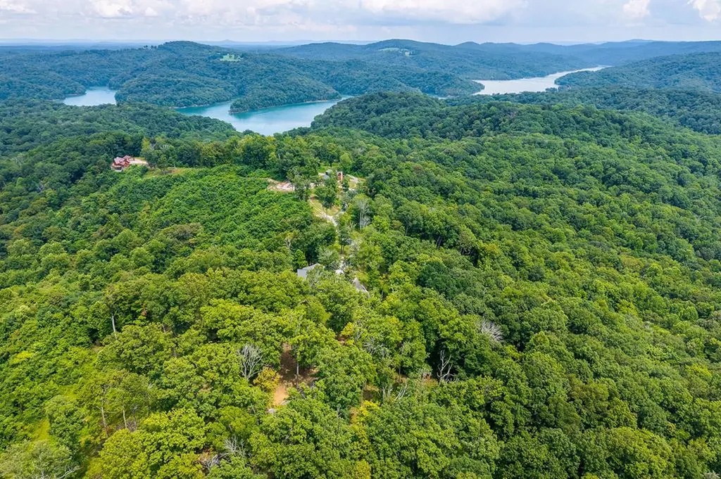 31 C Rock Fish Road Hilham TN 38568