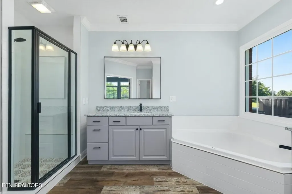 6988 Highway 64 E Wartrace TN 37183