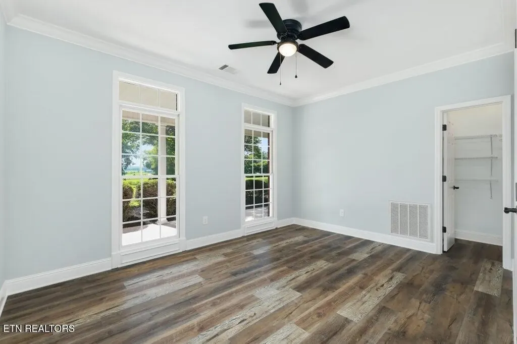 6988 Highway 64 E Wartrace TN 37183