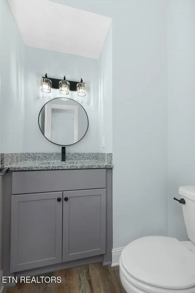 6988 Highway 64 E Wartrace TN 37183