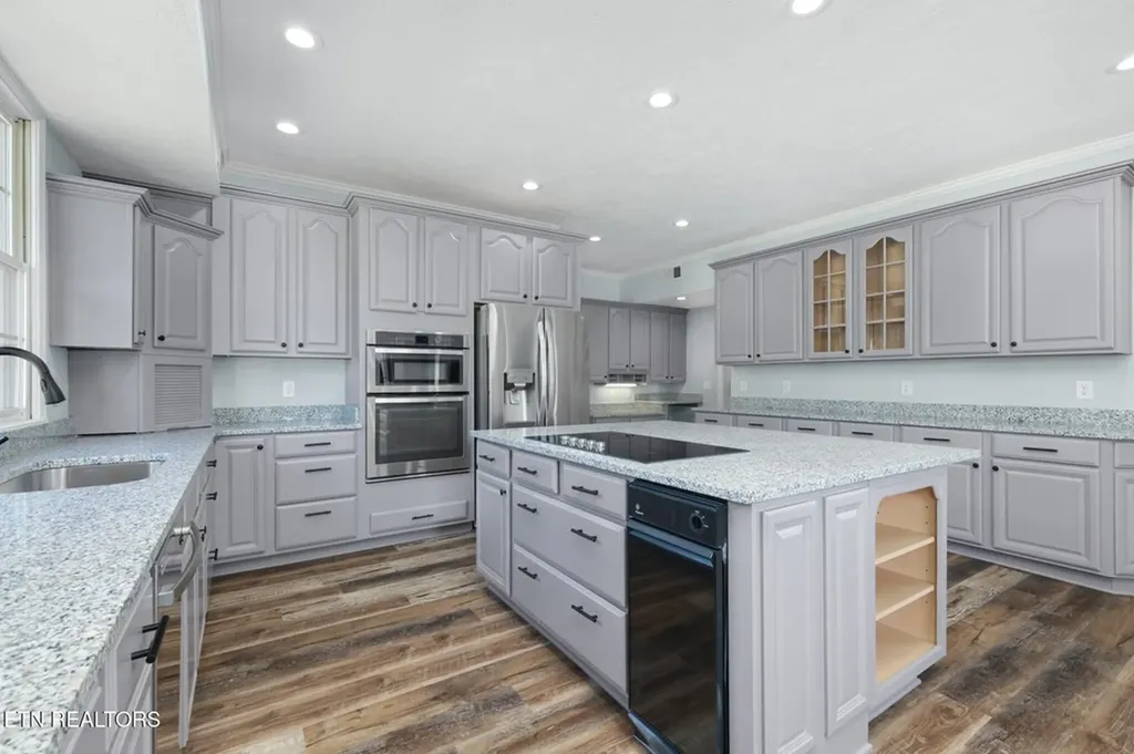 6988 Highway 64 E Wartrace TN 37183