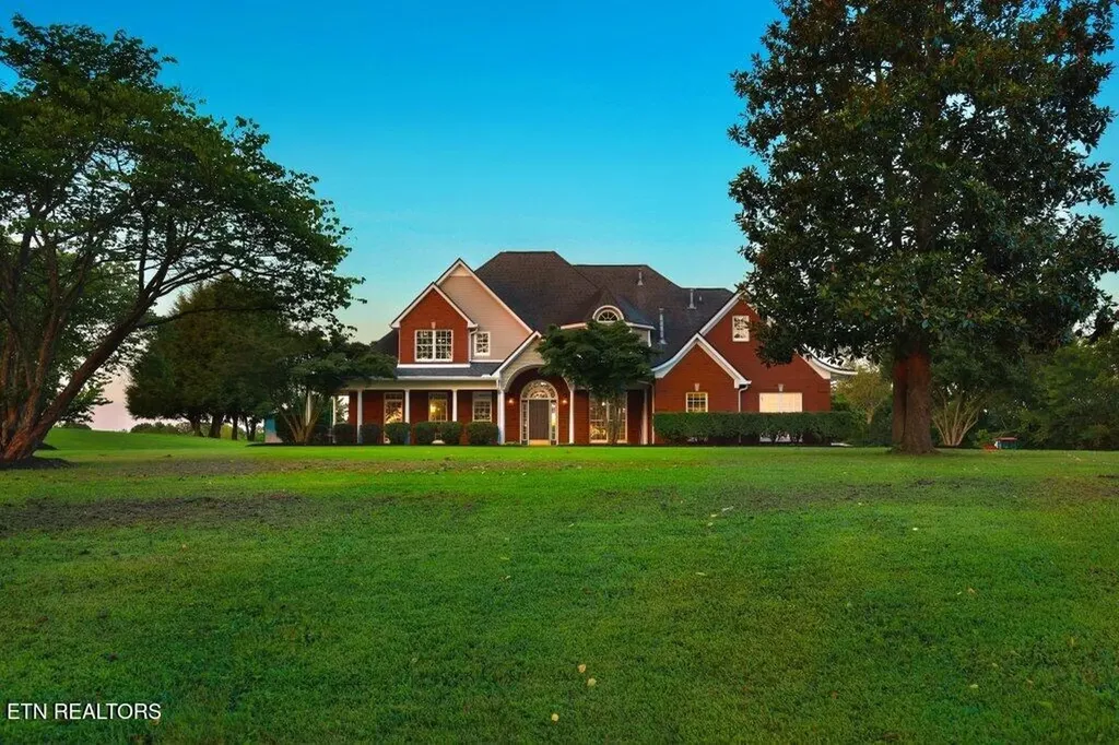 6988 Highway 64 E Wartrace TN 37183