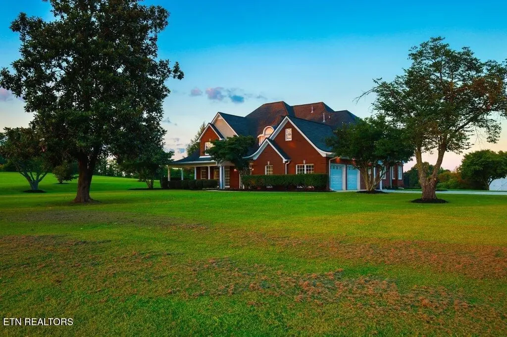 6988 Highway 64 E Wartrace TN 37183