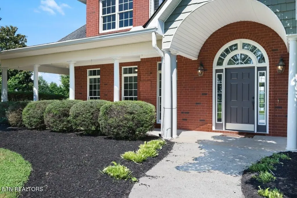 6988 Highway 64 E Wartrace TN 37183