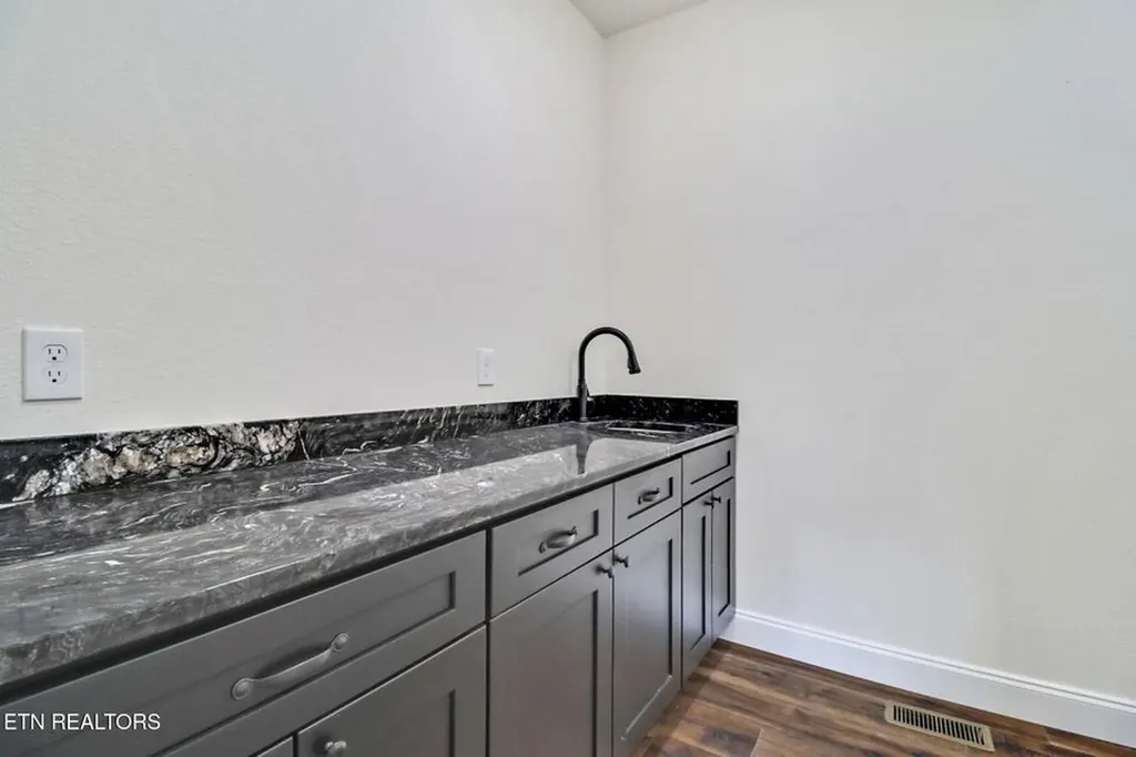 249 Old Grimsley Court Grimsley TN 38565