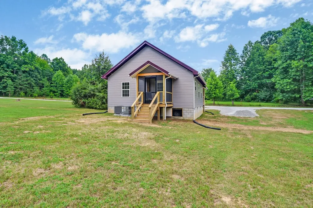 1173 Terry Lane Jamestown TN 38556