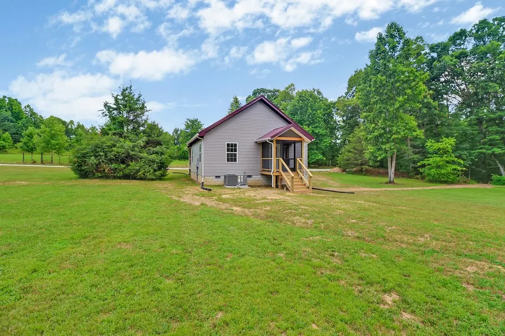 1173 Terry Lane Jamestown TN 38556