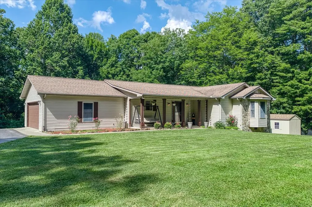 1133 W Laurel Way Monterey TN 38574